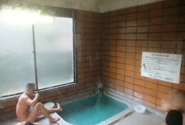 温泉の熱さがハンパない！