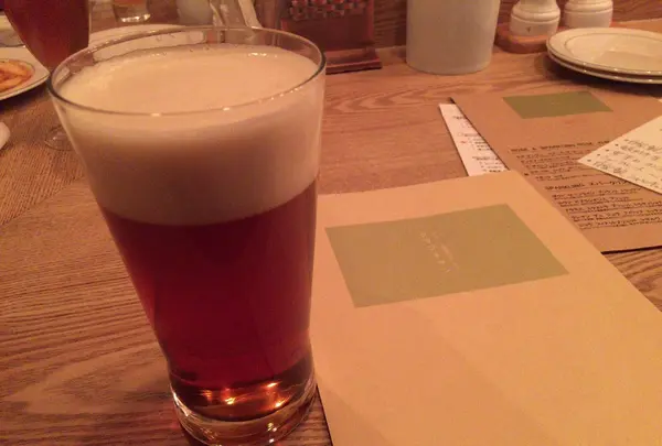 エールで乾杯