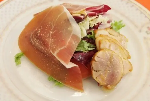 比内地鶏と生ハム