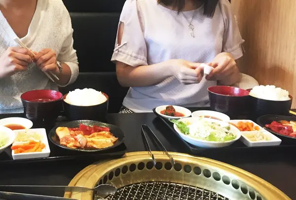 目の前の七輪で焼くのが楽しいよね