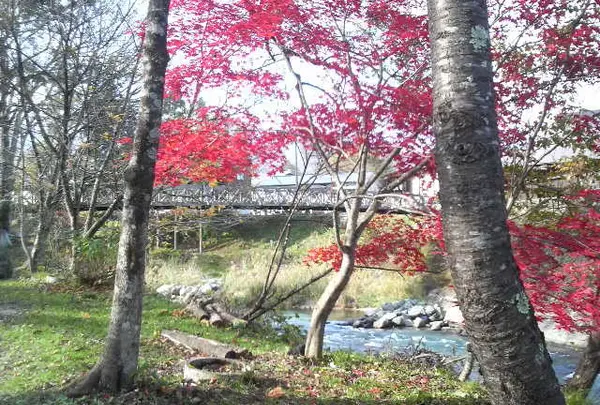 吊り橋が