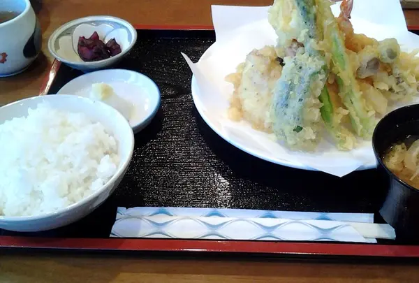 夕食