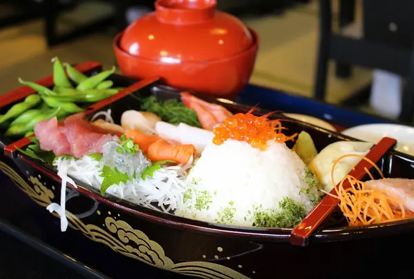 富士山のお刺身詰め合わせ