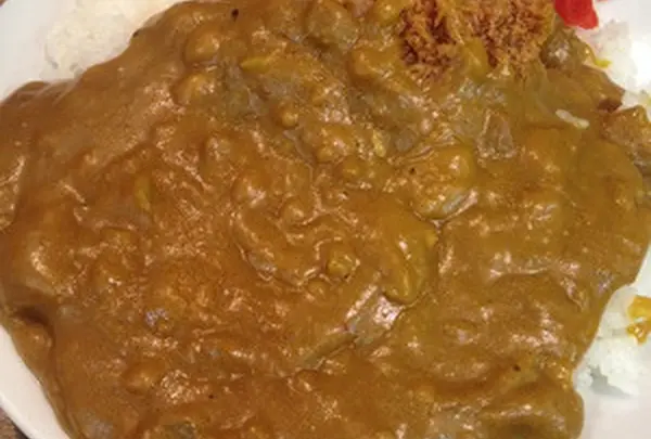 皿からこぼれそう