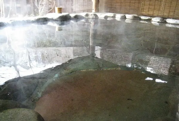 鹿覗きの湯