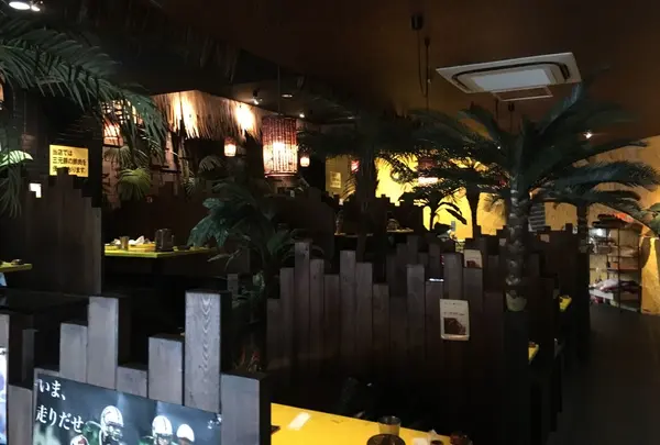 夢の国のような店内