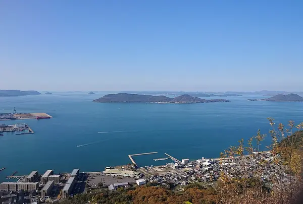獅子の霊巌
