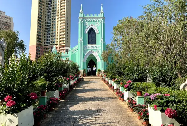 聖ミカエル墓地