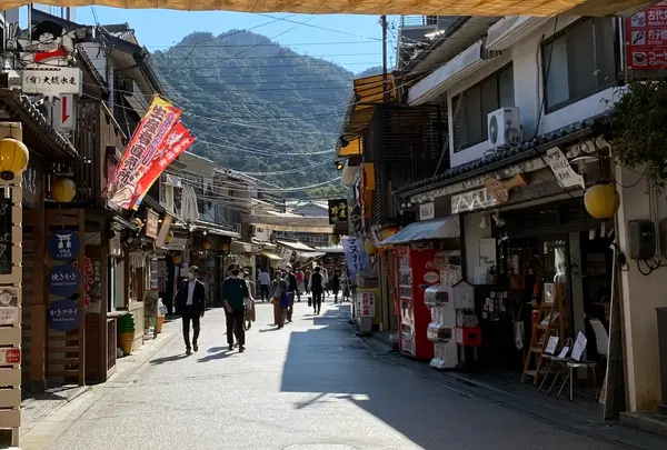 宮島表参道商店街