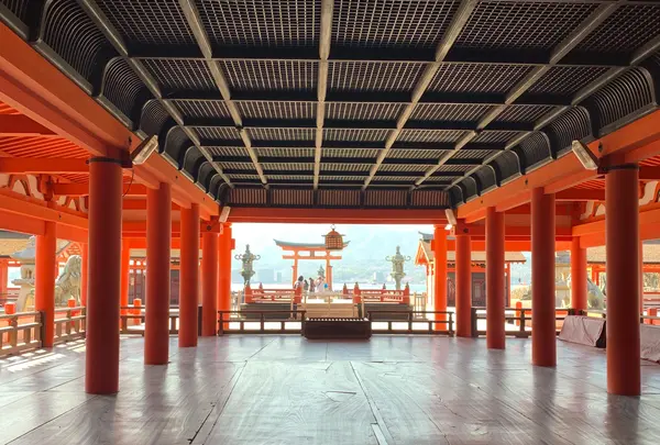 厳島神社