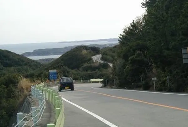 リアス式の海岸線を快適ドライブ「パールロード」