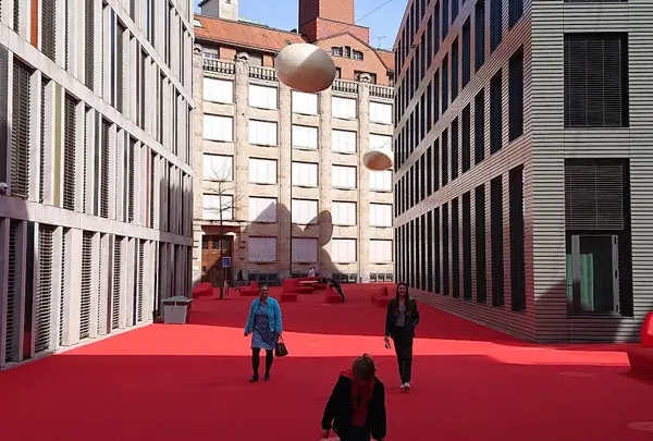 赤の広場 (Roter Platz)