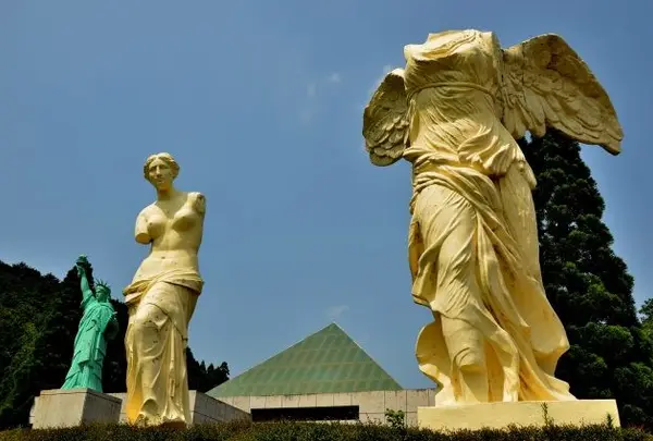 ルーブル彫刻美術館