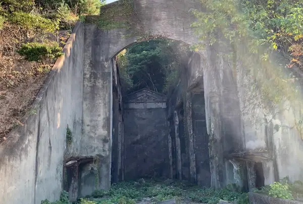 長浦毒ガス貯蔵庫跡