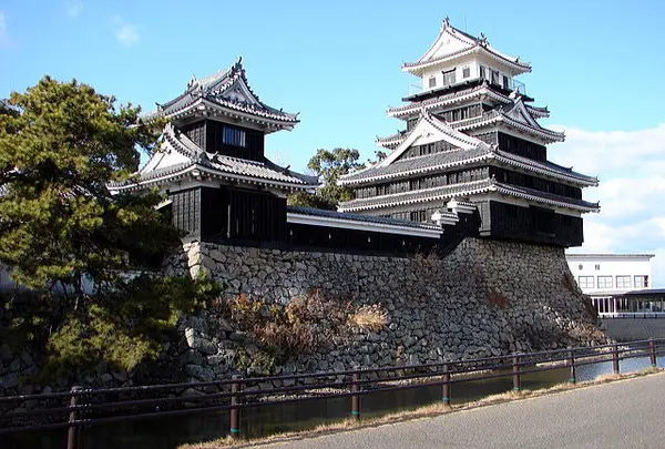 中津城