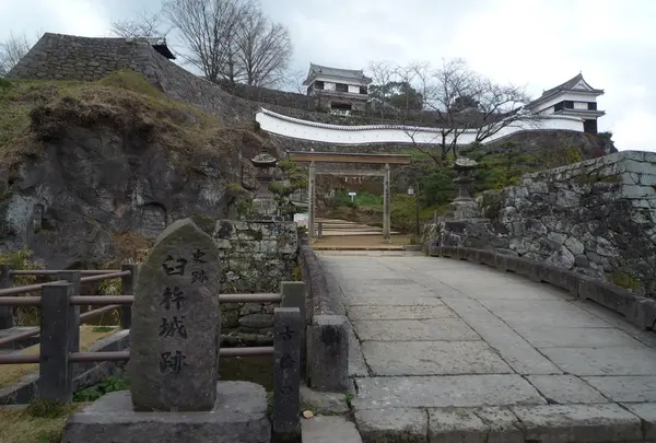 臼杵城址