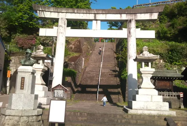 広瀬神社