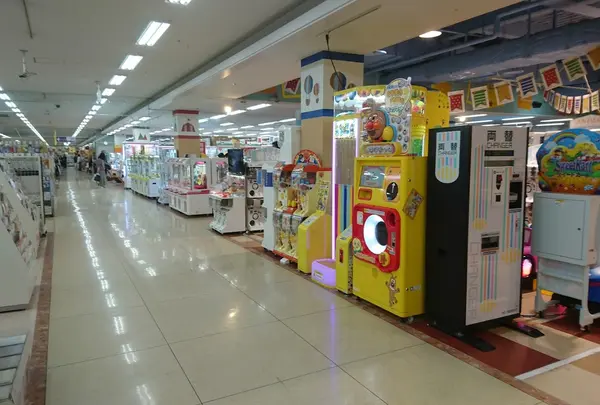 ふぇすたらんど五日市店