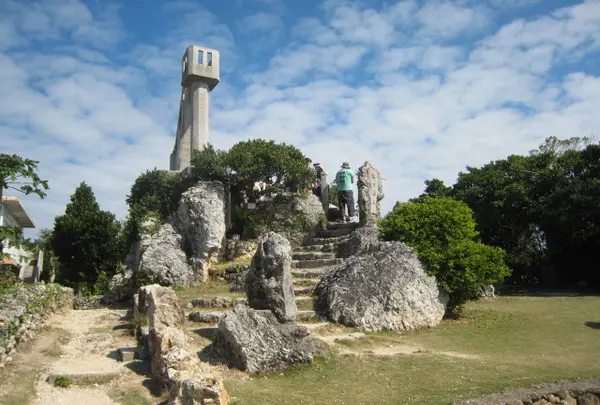 赤山公園のなごみの塔