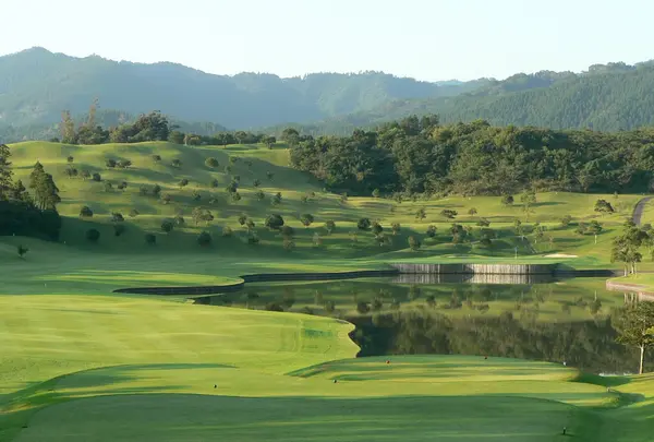 青島ゴルフ倶楽部
