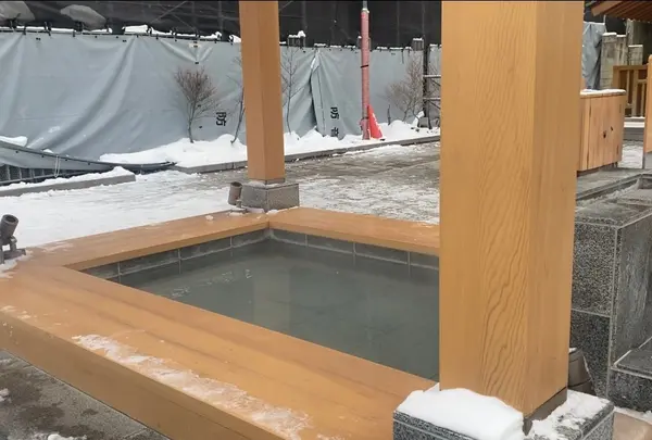 地蔵の湯まえ足湯