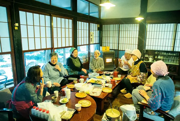 農家キッチン あるもんで