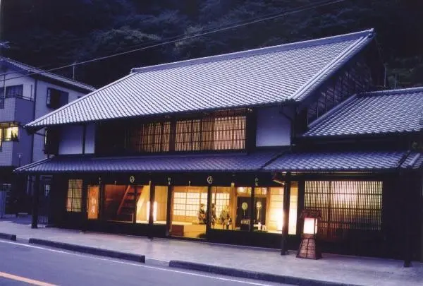 大旅籠柏屋歴史資料館
