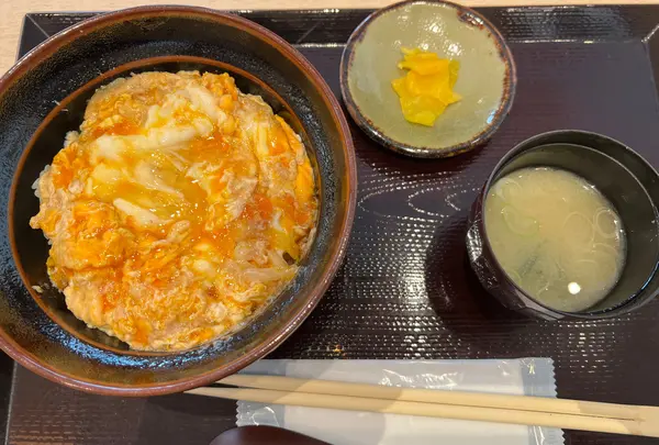 靖国八千代食堂