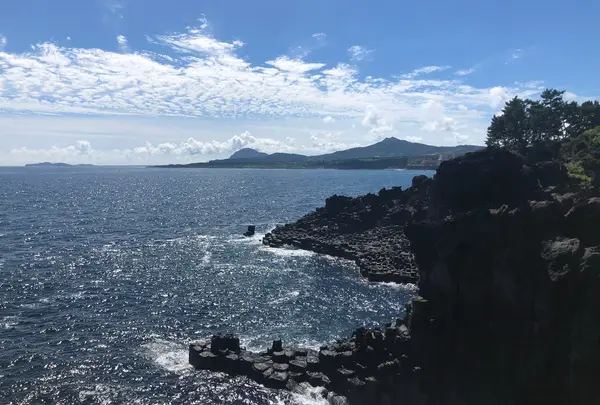 大浦柱状節理帯（テポチュサンチョルリデ）