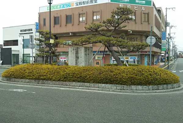 石の宝殿 浮石