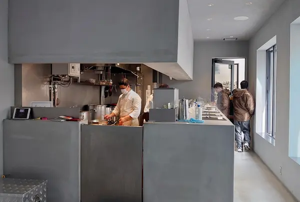 SANZOU TOKYO（サンゾウトーキョー）