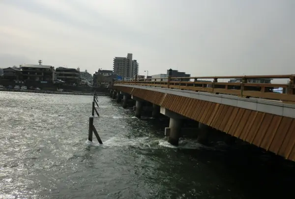 宇治橋