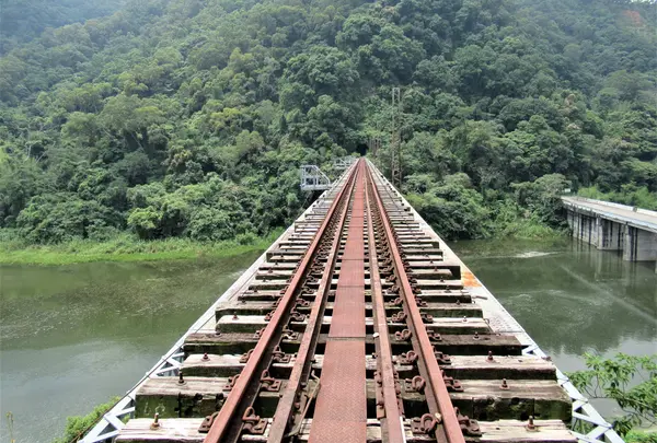 内社川鉄橋