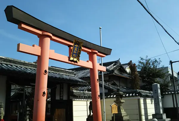 御霊神社