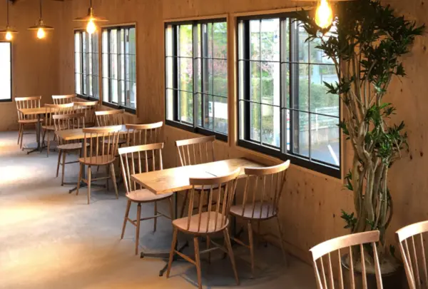 Cafe Dining LüDERA (ルデラ)