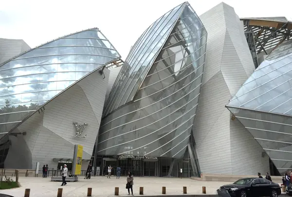 フォンダシオン・ルイ・ヴィトン（Louis Vuitton Foundation）