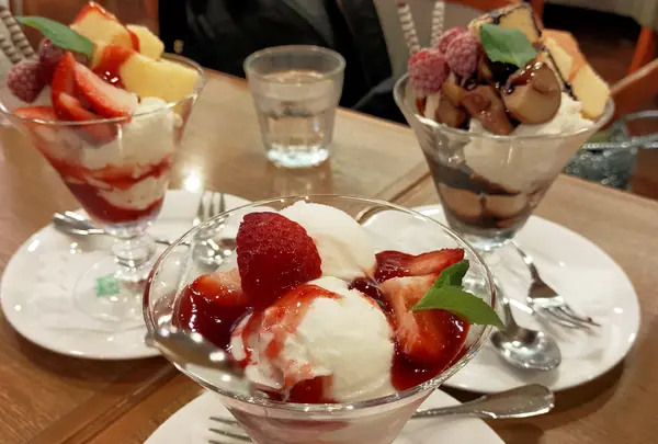 カフェ英國屋
