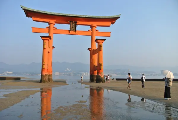 厳島神社