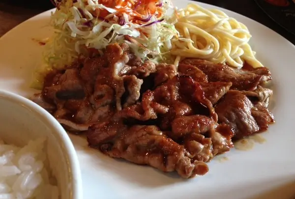 洋食バル ウルトラ