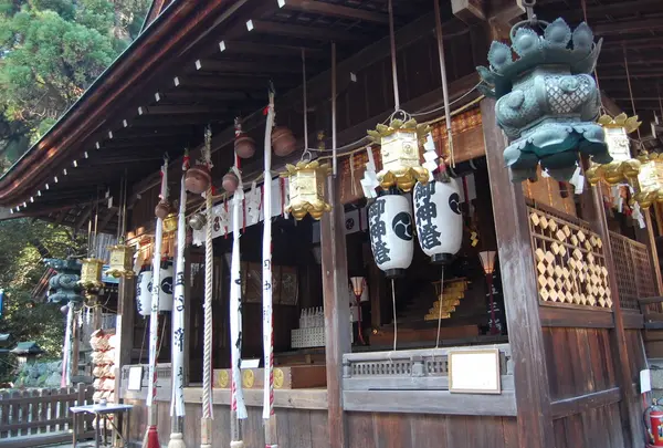 日牟禮八幡宮