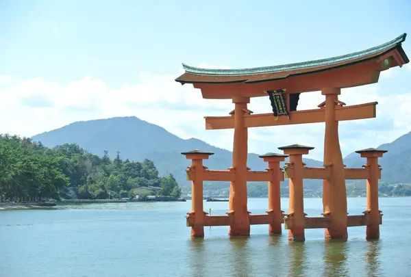 厳島神社