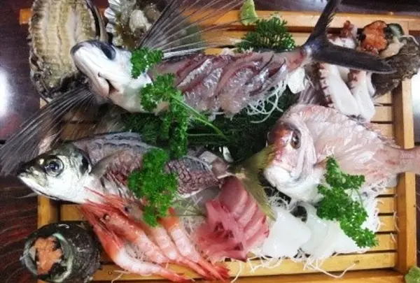 よしおかや