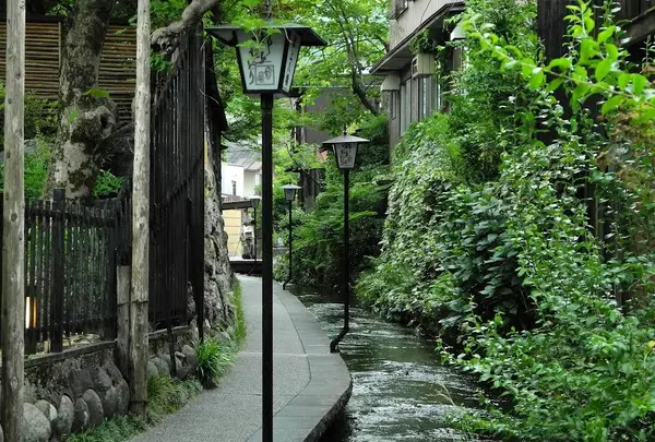 川に挟まれた水の町「郡上」