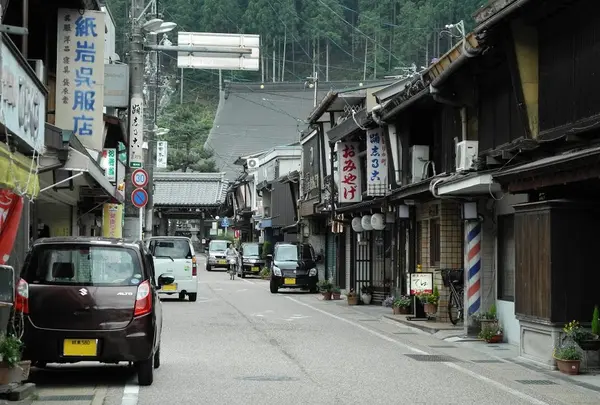 しっとりとした郡上の町並み