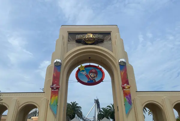 ユニバーサル・スタジオ・ジャパン (Universal Studios Japan / USJ)