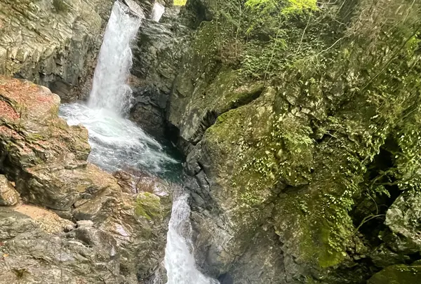 小坂の滝 三ツ滝