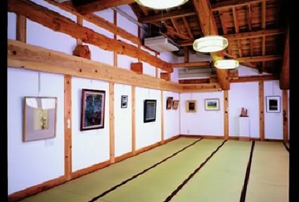 雪梁舎（せつりょうしゃ）美術館