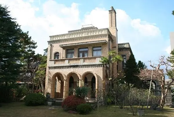 新津記念館