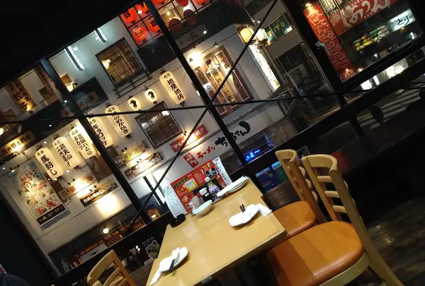 牡蠣ノ上にも三年。-博多鮮魚部-