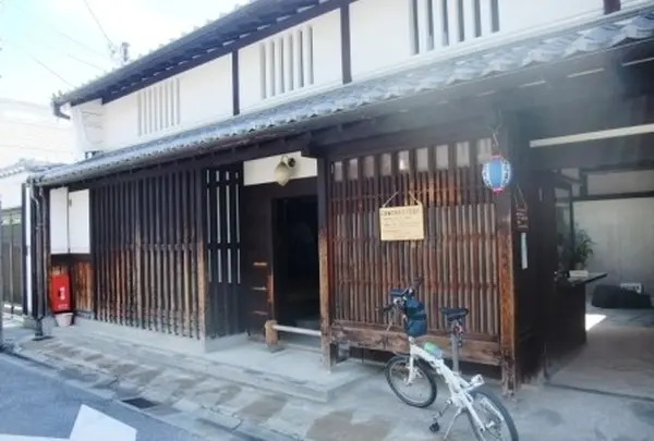 奈良市ならまち格子の家